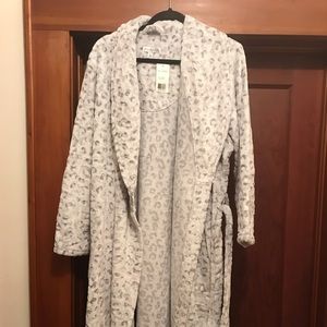Kim Rogers Leopard Bathrobe XL